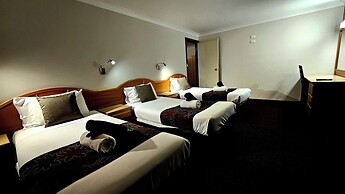 Hilltops Retreat Motor Inn