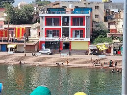 Hotel Ram Ghat Inn