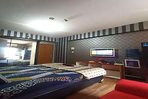 Capital O 93845 Apartemen Gateway Cicadas By M2 Property