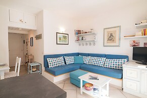 Il Vecchio Faro A37 150mt From The Beach