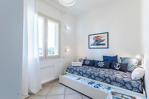 Il Vecchio Faro A37 150mt From The Beach