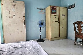 SPOT ON 93894 Jamil Homestay Syariah