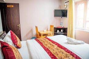 Hotel Harmony & Little Bites Bistro