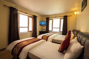 Hotel Harmony & Little Bites Bistro