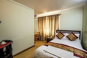 Hotel Harmony & Little Bites Bistro