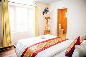 Hotel Harmony & Little Bites Bistro