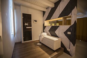 Albergo Diffuso Dimora Rossi Suite
