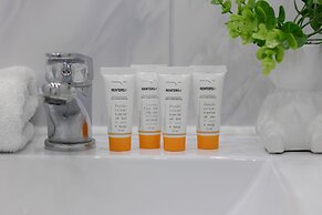 Studio Solec Warsaw by Renters