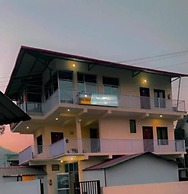 Goroomgo Morning Moon Bhimtal