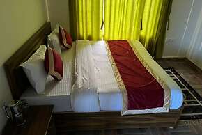 Goroomgo Morning Moon Bhimtal