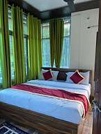 Goroomgo Morning Moon Bhimtal