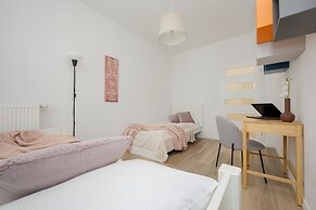 Złoty Potok Apartment Warsaw by Renters