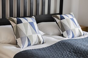 Złoty Potok Apartment Warsaw by Renters