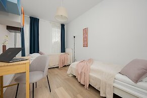 Złoty Potok Apartment Warsaw by Renters