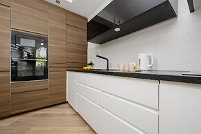 Złoty Potok Apartment Warsaw by Renters