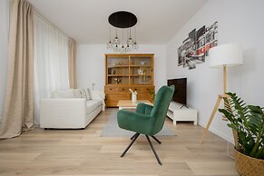 Złoty Potok Apartment Warsaw by Renters