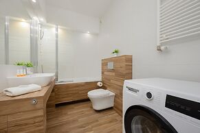 Złoty Potok Apartment Warsaw by Renters