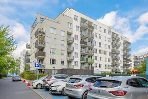 Złoty Potok Apartment Warsaw by Renters