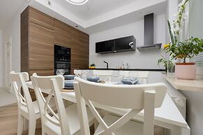 Złoty Potok Apartment Warsaw by Renters