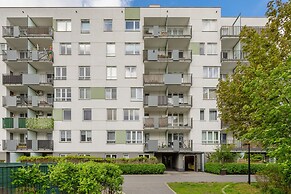 Złoty Potok Apartment Warsaw by Renters