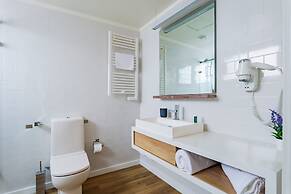Porta da Arrábida Suites