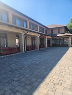 Vörös Álom Panzió