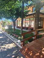 Vörös Álom Panzió