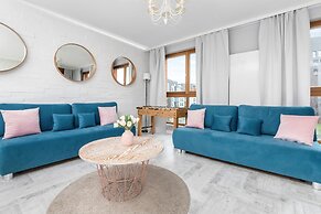 Apartment Near the River by Renters