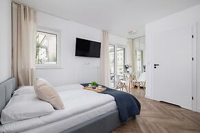 Modern Apartment in Kraków by Renters
