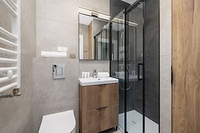 Modern Apartment in Kraków by Renters