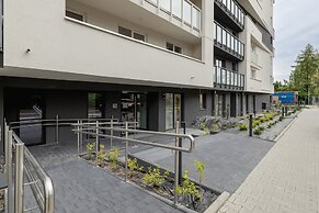 Modern Apartment in Kraków by Renters