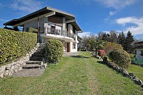 Il Poggio Radioso Lake View & Garden