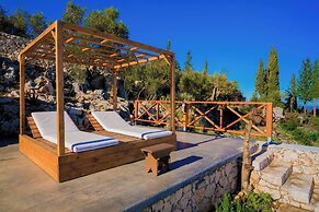 Nikolakos Villa - Pirvate Pool