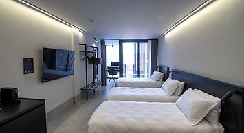 Onyx Hotel