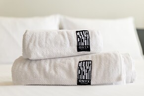 Onyx Hotel