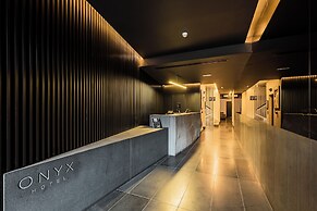 Onyx Hotel