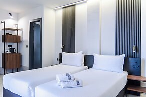 Onyx Hotel