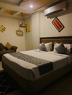 iROOMZ Sree Hotel Suncity