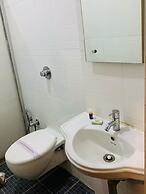 iROOMZ Sree Hotel Suncity