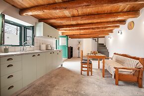 Traditional Anna s Stone House With Private Pool