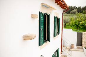 Traditional Anna s Stone House With Private Pool