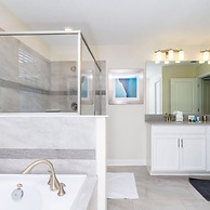 8912 Amazing 6BD Home