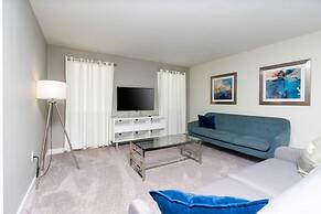 8912 Amazing 6BD Home