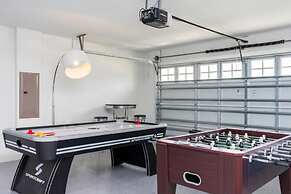 8912 Amazing 6BD Home