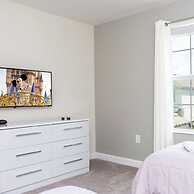 8912 Amazing 6BD Home