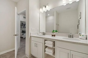 3120 Unit 406 Stunning 2B Apartment