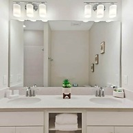 3120 Unit 406 Stunning 2B Apartment