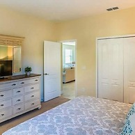 9004 Amazing 5BD With Pool