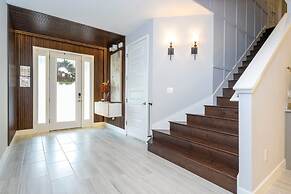 7650 Spacious House With 6BD