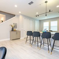 7650 Spacious House With 6BD